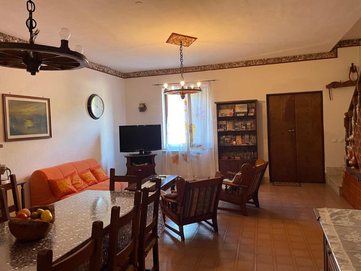 הוילה טרני Casa Graziana מראה חיצוני תמונה